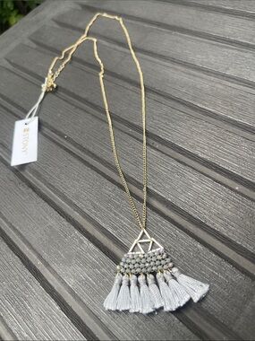 Stony - Gold Tassel Pendant Necklace with Light Gray Tassels